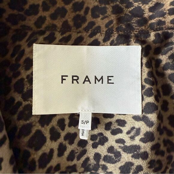 Frame The Standard Shirt Leopard Print Silk Button Down Blouse Size S - Picture 6 of 8